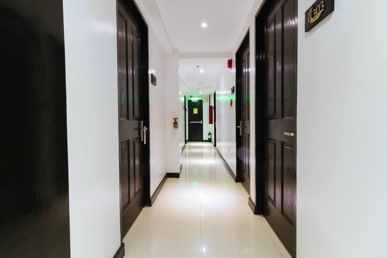 Reddoorz Plus @ Poblacion Makati Makati City Extérieur photo