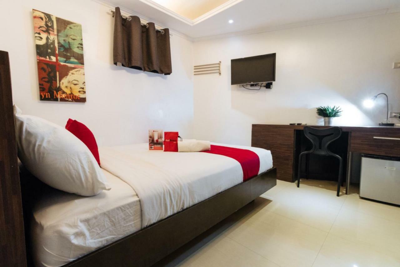 Reddoorz Plus @ Poblacion Makati Makati City Extérieur photo