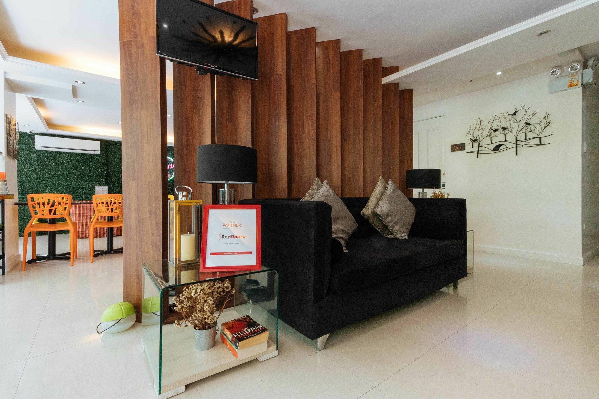Reddoorz Plus @ Poblacion Makati Makati City Extérieur photo